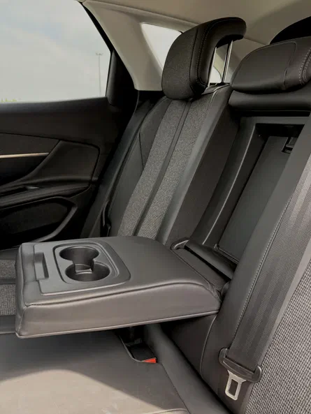 Peugeot 3008 2018 - 11