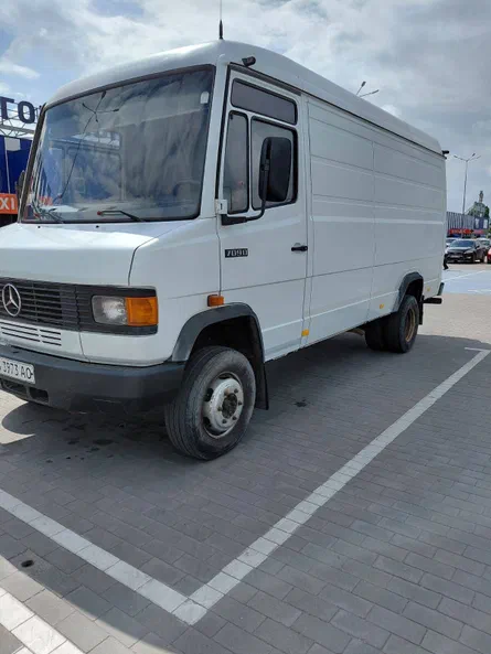 Mercedes-Benz 709D 1994 - 2