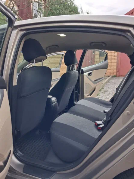 Hyundai Elantra 2014 - 9
