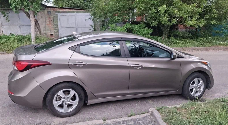 Hyundai Elantra 2014 - 3