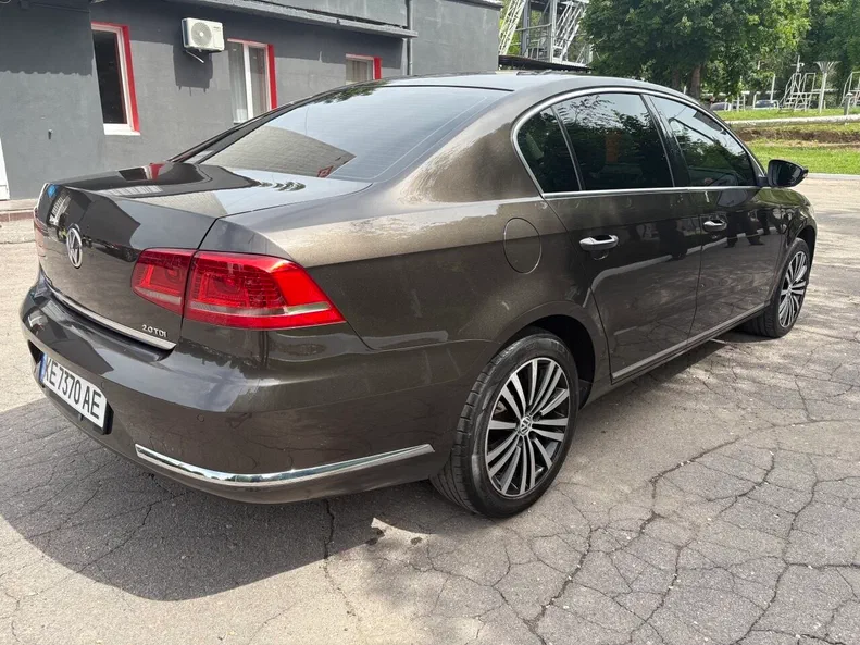 Volkswagen Passat 2012 - 4