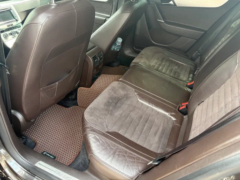 Volkswagen Passat 2012 - 9