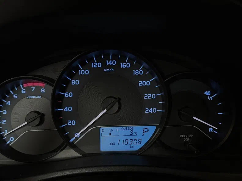 Toyota Corolla 2016 - 8