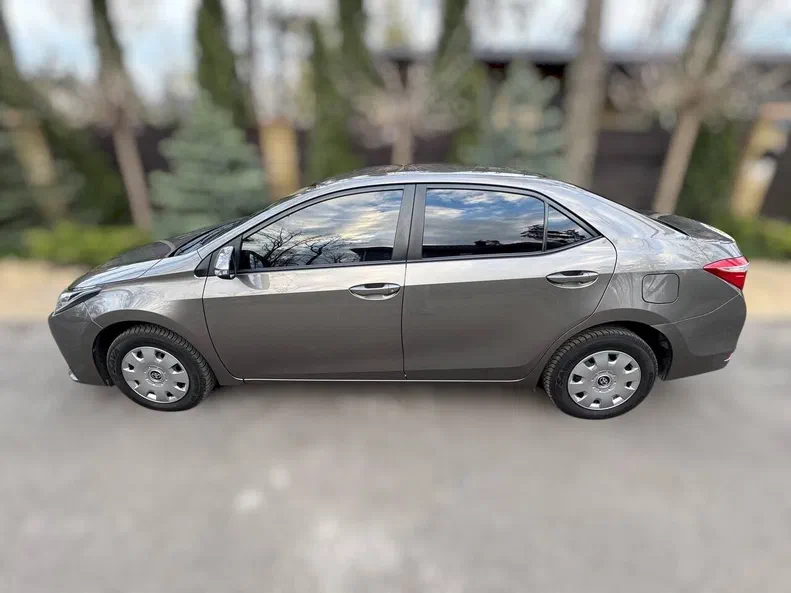 Toyota Corolla 2016 - 3