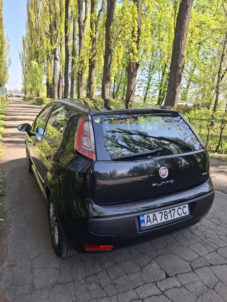 Fiat Punto 2010 - 6