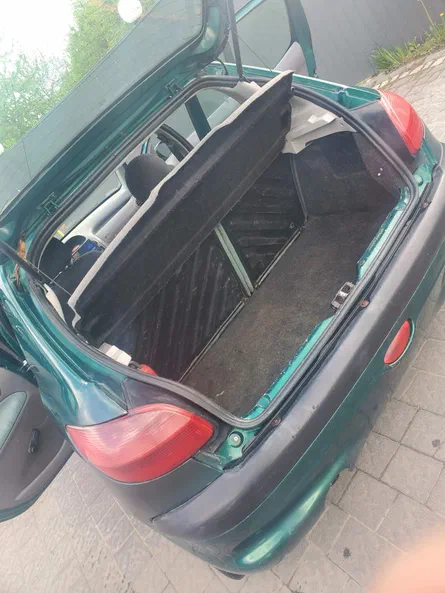 Peugeot 206 2002 - 12