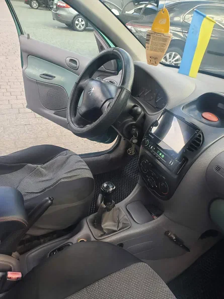 Peugeot 206 2002 - 5