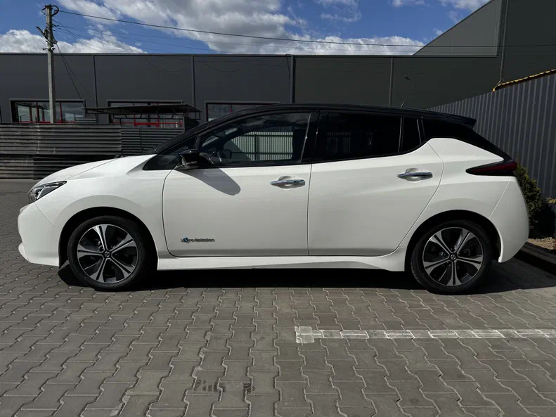 Nissan Leaf 2019 - 3
