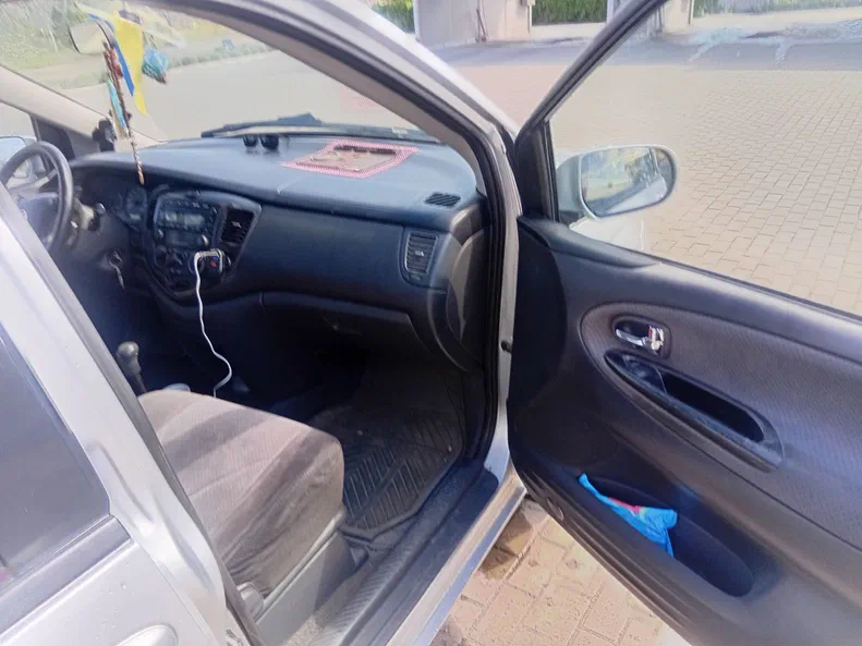 Mazda MPV 2002 - 8