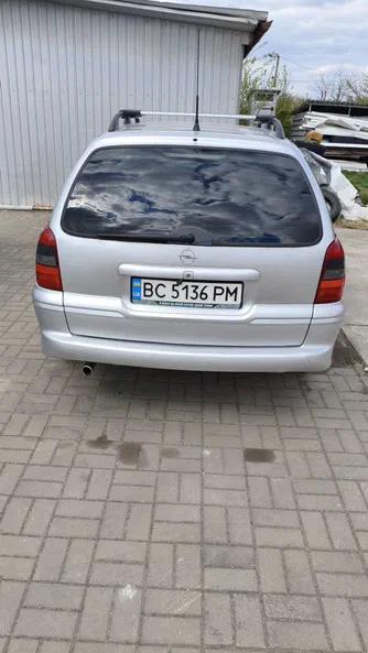 Opel Vectra 2000 - 3