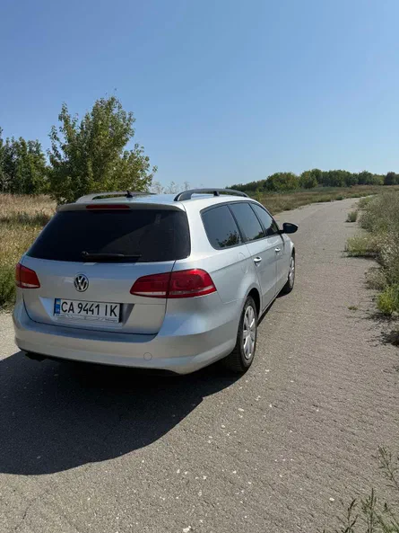 Volkswagen Passat 2011 - 6