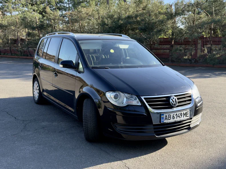Volkswagen Touran 2008 - 1