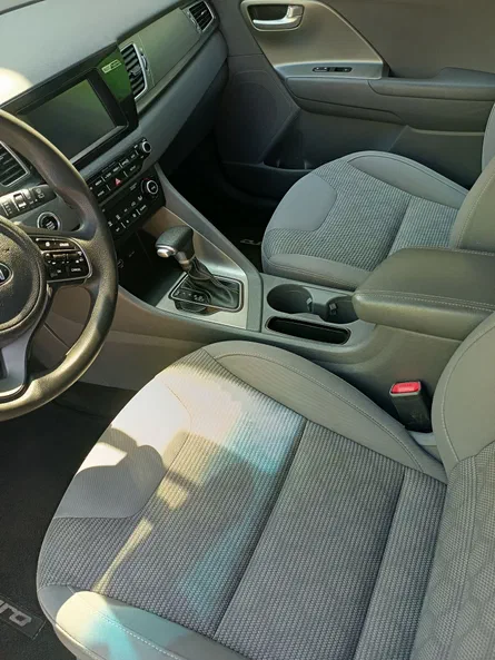 Kia Niro 2017 - 11