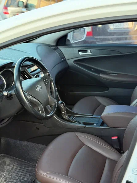 Hyundai Sonata 2012 - 7