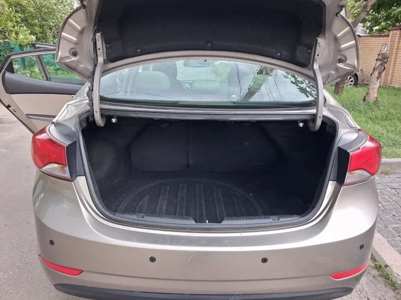 Hyundai Elantra 2014 - 4