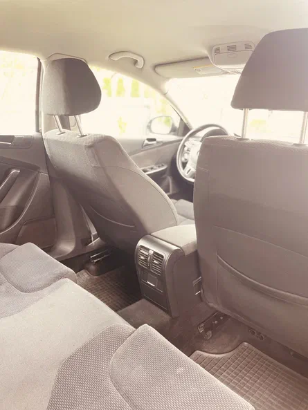 Volkswagen Passat 2009 - 18