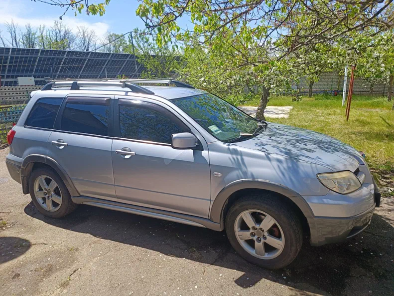 Mitsubishi Outlander 2006 - 10