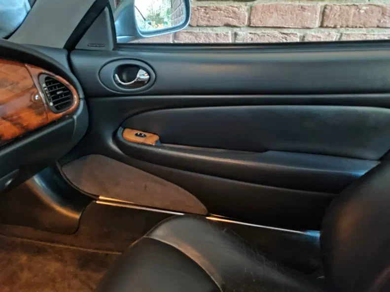 Jaguar XKR 1999 - 7