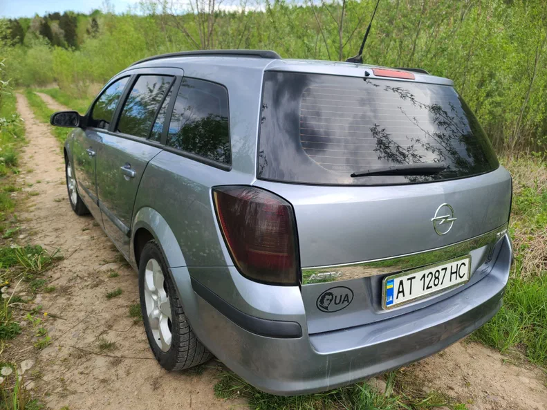 Opel Astra 2004 - 5
