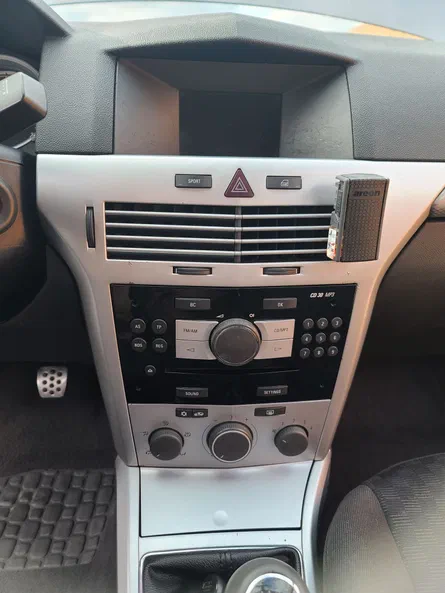Opel Astra 2004 - 11