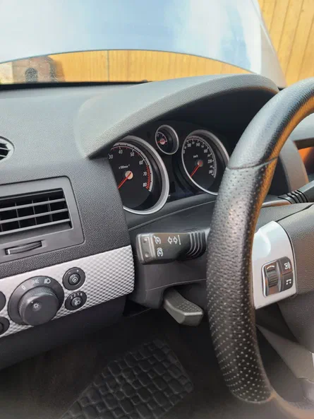 Opel Astra 2004 - 12