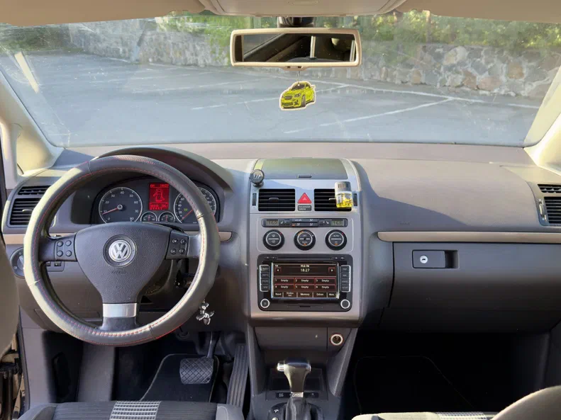 Volkswagen Touran 2008 - 11