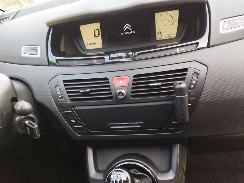 Citroen C4 Picasso 2013 - 12