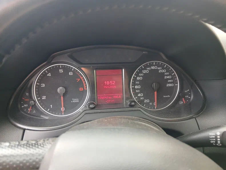 Audi Q5 2010 - 4
