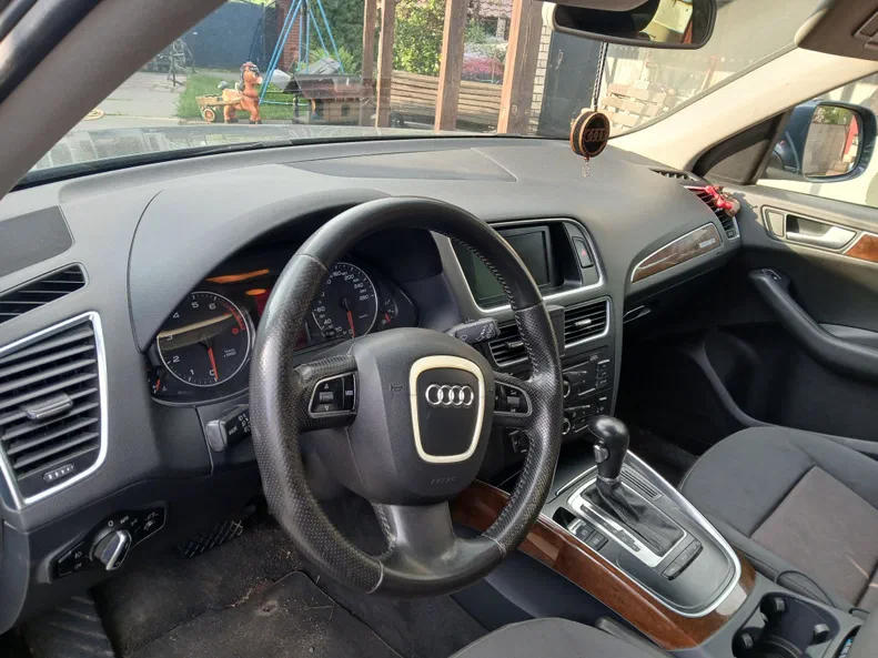 Audi Q5 2010 - 3