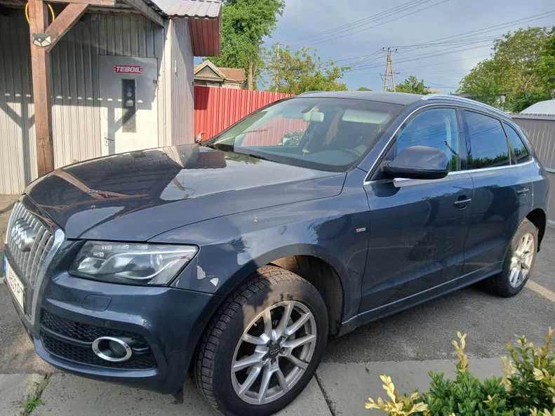 Audi Q5 2010 - 1