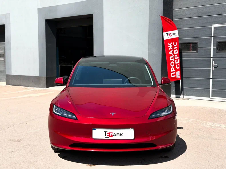 Tesla Model 3 2024 - 3