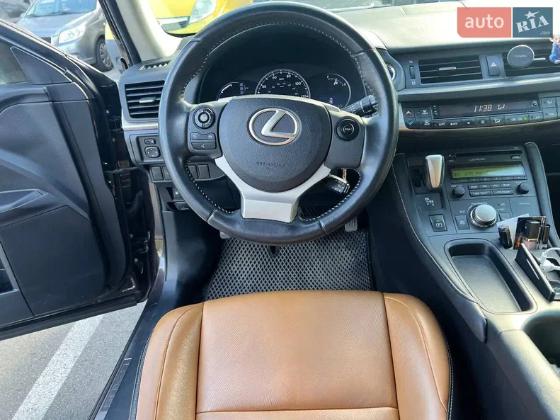 Lexus CT 2014 - 6