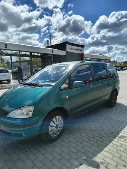 Ford Galaxy 2000
