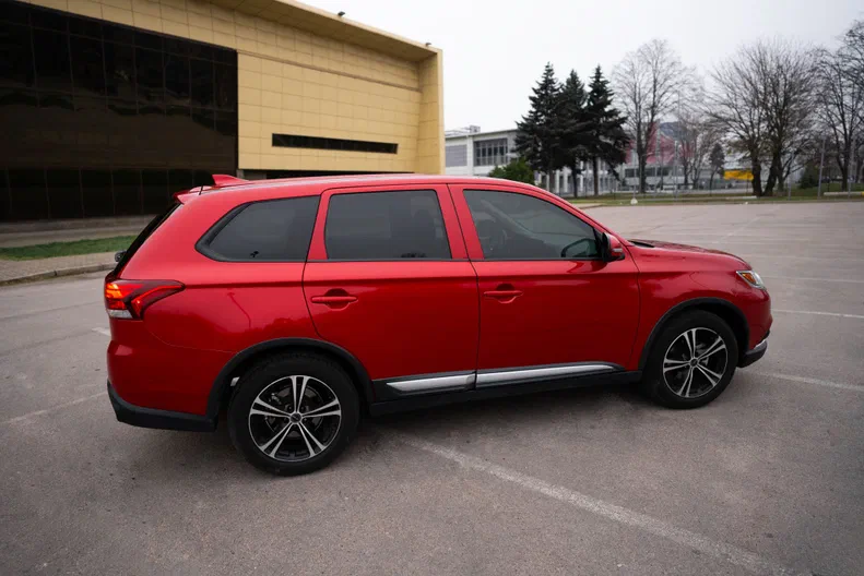 Mitsubishi Outlander 2019