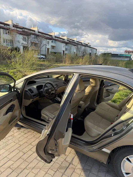 Honda Civic 2008 - 10