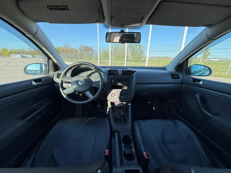 Volkswagen Golf 2004 - 8