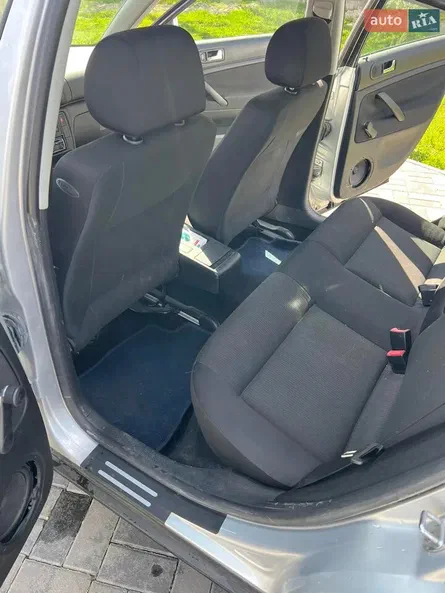 Volkswagen Passat 2001 - 8