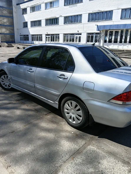 Mitsubishi Lancer 2006