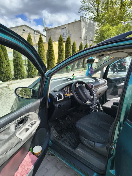 Ford Galaxy 2000 - 13