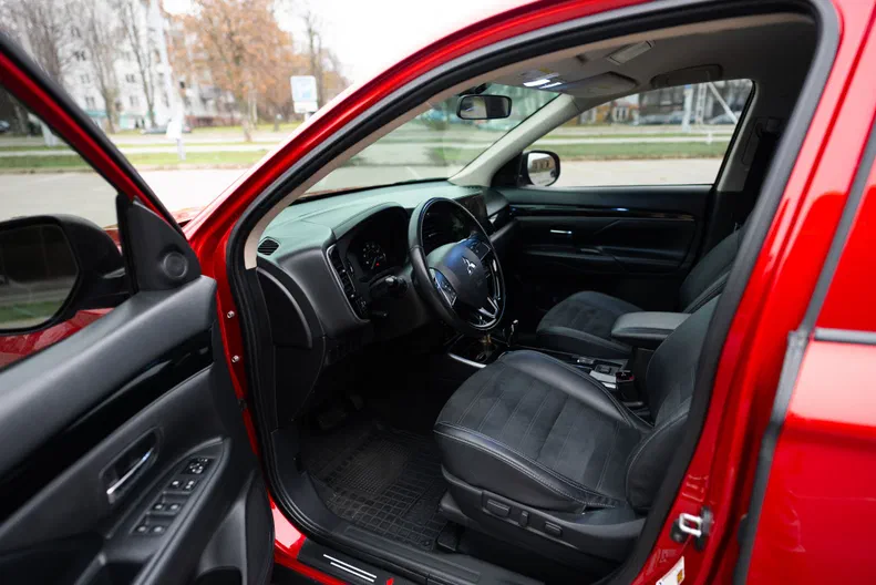 Mitsubishi Outlander 2019 - 11