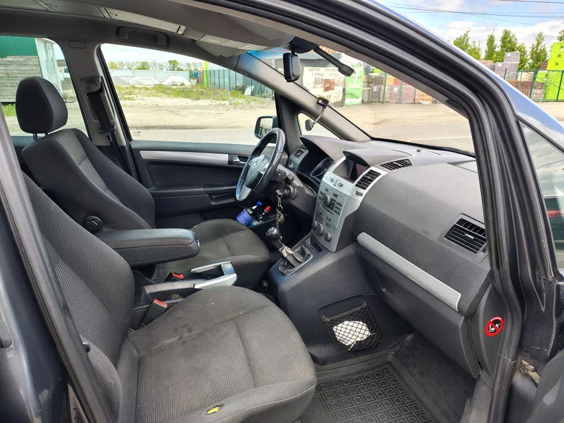 Opel Zafira 2011