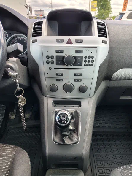 Opel Zafira 2011 - 14