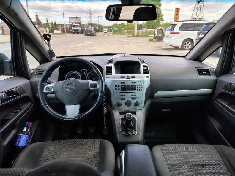 Opel Zafira 2011 - 17