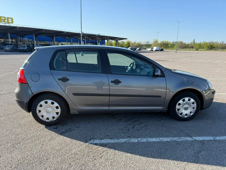 Volkswagen Golf 2004 - 3
