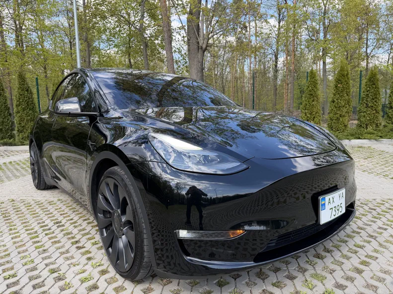 Tesla Model Y 2022 - 11