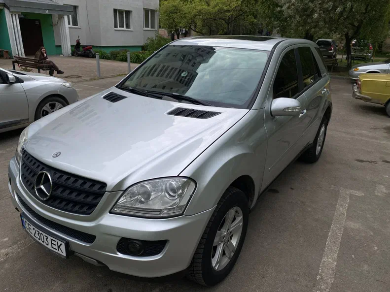 Mercedes-Benz M-Класс 2005