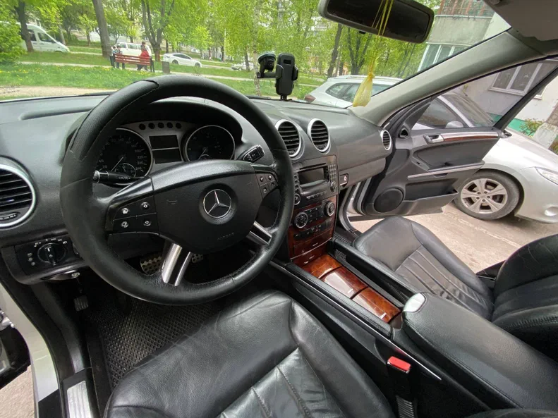 Mercedes-Benz M-Клас 2005 - 15