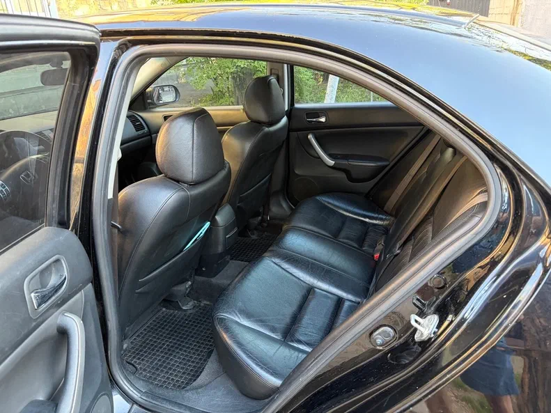 Honda Accord 2005 - 8