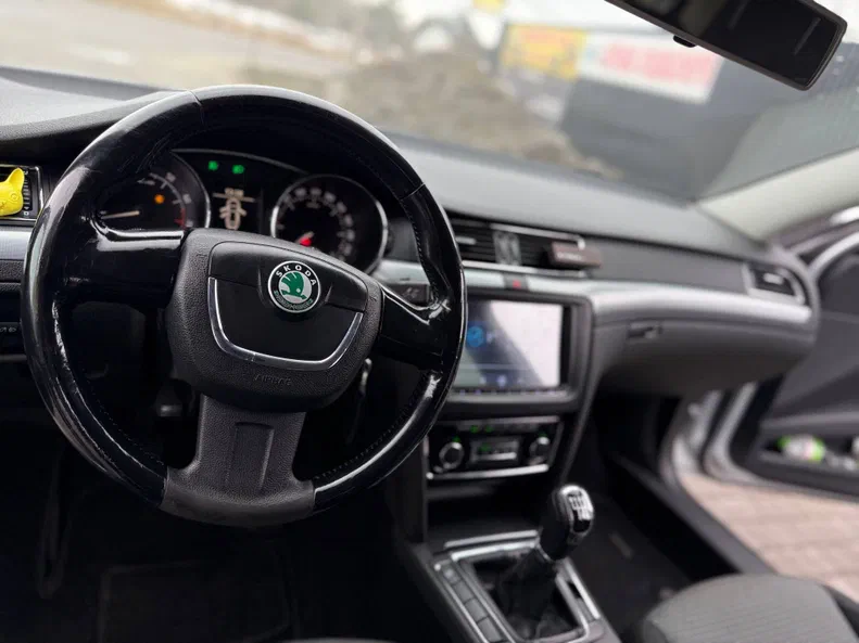Skoda Superb 2008 - 5