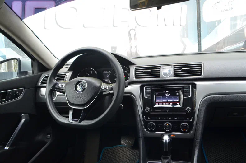 Volkswagen Passat 2016 - 17